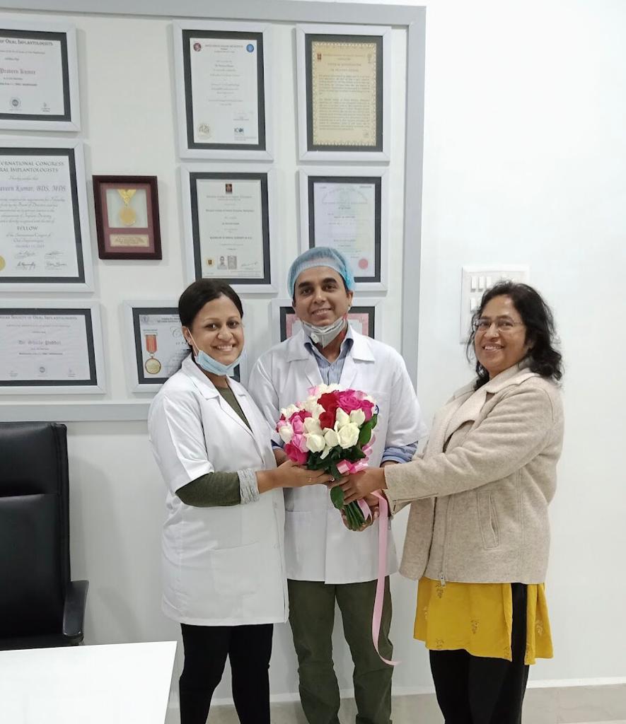Perfect 32 Dental Clinic doctor team being felicitated