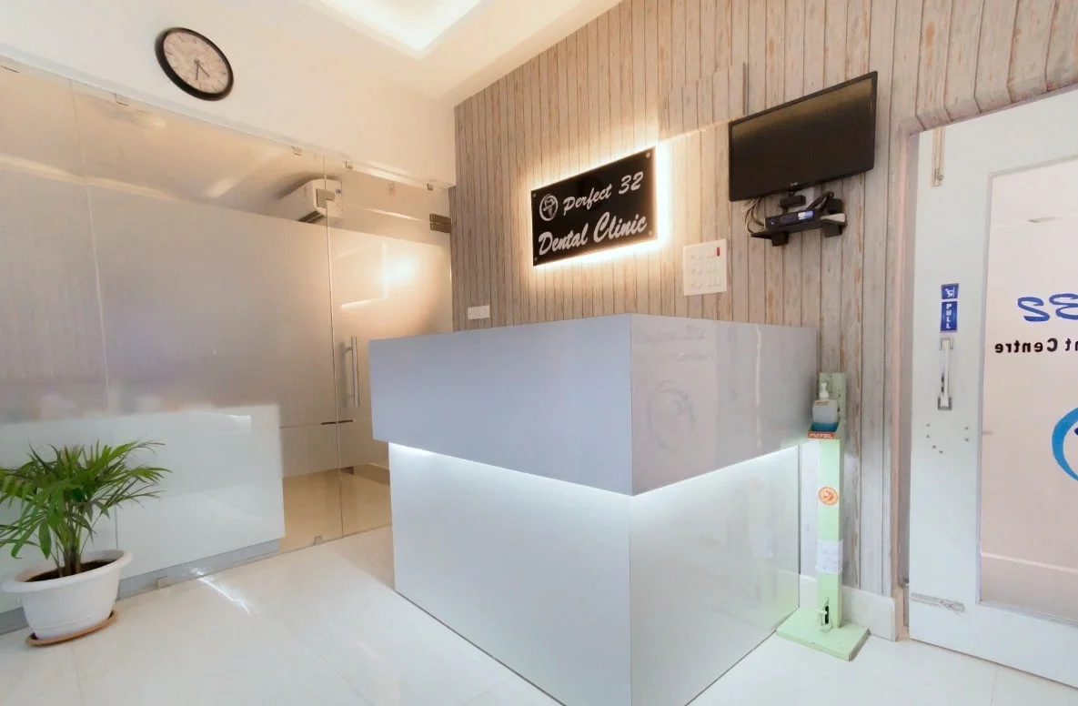 Reception of Perfect 32 Dental Clinic & Implant Centre, Ranchi